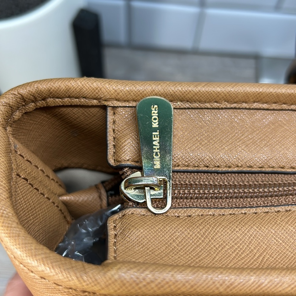 Michael Kors Tan Tote Bag - Picture 15 of 16